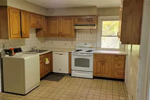 2 Stephens Ln, Valhalla, NY 10595 - Photo 3