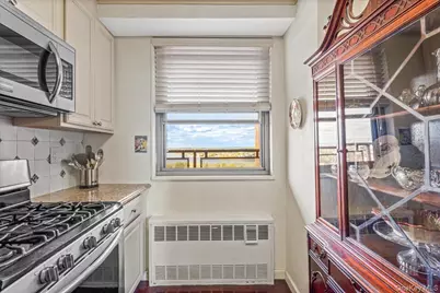 220-55 46th Avenue #16K, Bayside, NY 11361 - Photo 5