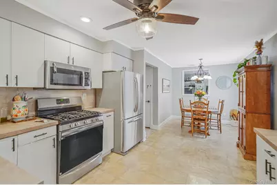 444 Puritan Drive, Shirley, NY 11967 - Photo 11