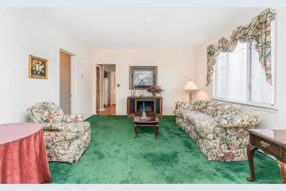 15633 100th Street, Howard Beach, NY 11414 - Photo 5