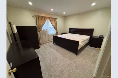 308 Lucille Avenue #Unit 1, Elmont, NY 11003 - Photo 9