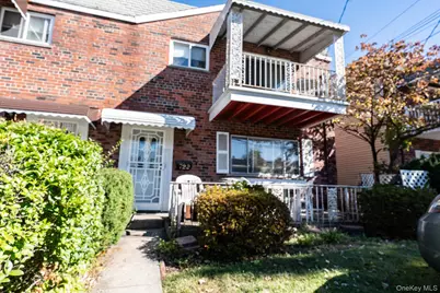 722 Hollywood Avenue, Bronx, NY 10465 - Photo 1