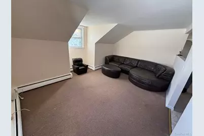 308 Lucille Avenue #2nd floor, Elmont, NY 11003 - Photo 3