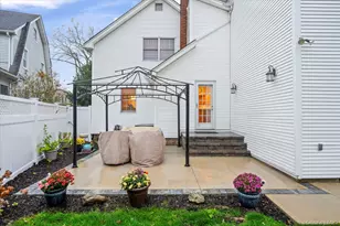 51 Marvin St, Patchogue, NY 11772 - Photo 3