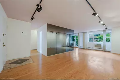 52-30 39th #3V, Woodside, NY 11104 - Photo 9