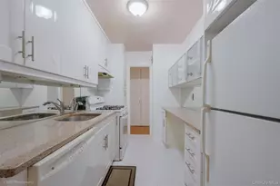 52-30 39th, Woodside, NY 11104 - Photo 5