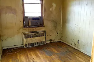 2887 Lamport Pl, Bronx, NY 10465 - Photo 9