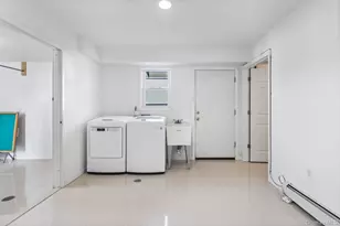 74 Venetian Prom, Lindenhurst, NY 11757 - Photo 29