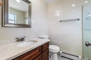 74 Venetian Prom, Lindenhurst, NY 11757 - Photo 23