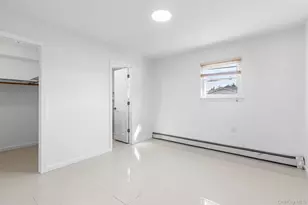 74 Venetian Prom, Lindenhurst, NY 11757 - Photo 21