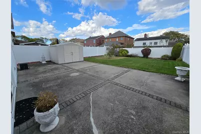 159-27 81st Street, Howard Beach, NY 11414 - Photo 23