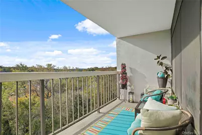 200 High Point Drive #513, Hartsdale, NY 10530 - Photo 27