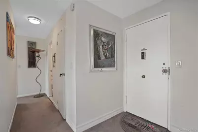 200 High Point Drive #513, Hartsdale, NY 10530 - Photo 15