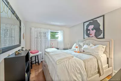 70 Fanning Avenue, Hampton Bays, NY 11946 - Photo 15