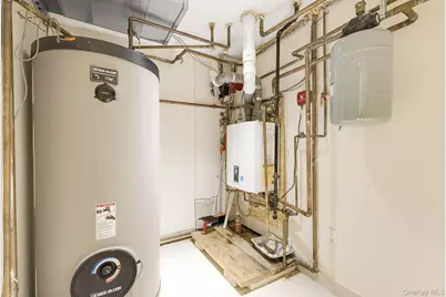 8318 58th Avenue, Middle Village, NY 11379 - Photo 31