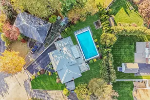 9 Dean Ct, Commack, NY 11725 - Photo 9