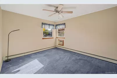 9 Dean Court, Commack, NY 11725 - Photo 23