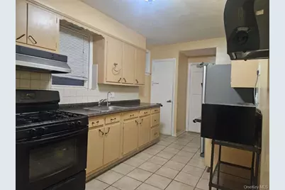 13929 87th Road, Jamaica, NY 11435 - Photo 7