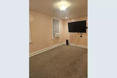 13929 87th Road, Jamaica, NY 11435 - Photo 3