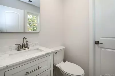 10 Smith, Yaphank, NY 11980 - Photo 17