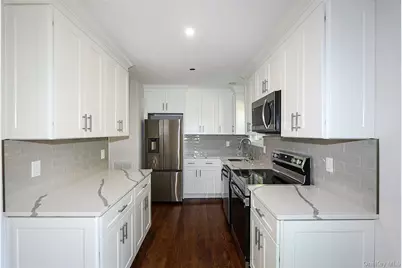 10 Smith, Yaphank, NY 11980 - Photo 11