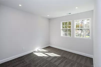 10 Smith, Yaphank, NY 11980 - Photo 19