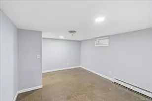 1040 Brookside Ave, Uniondale, NY 11553 - Photo 27