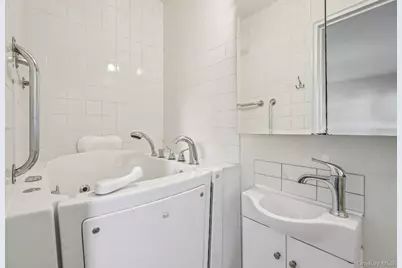 71 Dora Lane, New Rochelle, NY 10804 - Photo 21