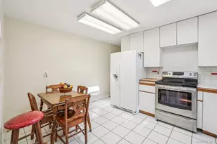 71 Dora Ln, New Rochelle, NY 10804 - Photo 7