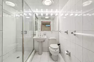 71 Dora Ln, New Rochelle, NY 10804 - Photo 29