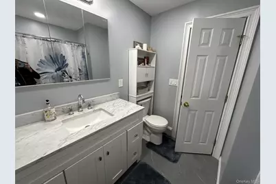 21 Lakeview Drive, Middle Island, NY 11953 - Photo 13