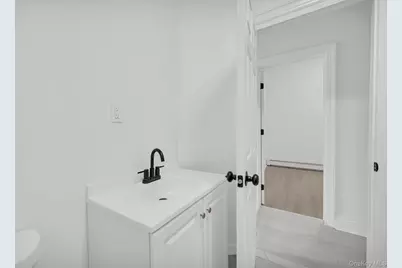 148 S 13th Avenue, Mount Vernon, NY 10550 - Photo 17