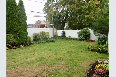 25 Pinetree Lane, Levittown, NY 11756 - Photo 23