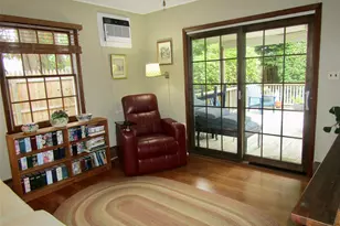 25 Pinetree Ln, Levittown, NY 11756 - Photo 15