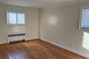 19 Barbara Ct, Sayville, NY 11782 - Photo 9