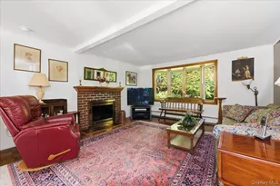 27 Cold Spring Hills Rd, Huntington, NY 11743 - Photo 5