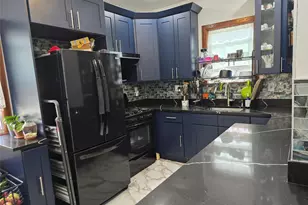 87-65 95th St, Woodhaven, NY 11421 - Photo 3