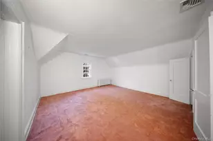 83 Dartmouth St, Forest Hills, NY 11375 - Photo 33