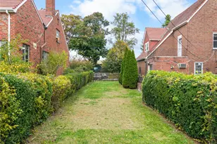 83 Dartmouth St, Forest Hills, NY 11375 - Photo 43