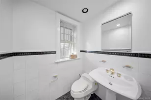 83 Dartmouth St, Forest Hills, NY 11375 - Photo 19