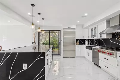 5 Valley Lane W, Woodmere, NY 11581 - Photo 9