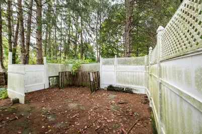 88 Buckingham Avenue, Poughkeepsie, NY 12601 - Photo 23