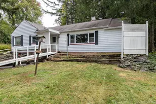 88 Buckingham Ave, Poughkeepsie, NY 12601 - Photo 3