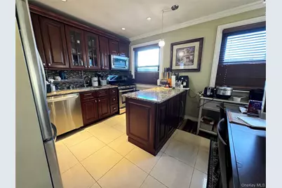 90-43 Shore Parkway #56, Howard Beach, NY 11414 - Photo 7