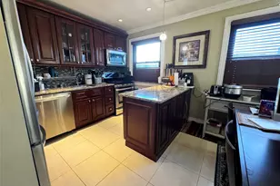 90-43 Shore Pkwy, Howard Beach, NY 11414 - Photo 7