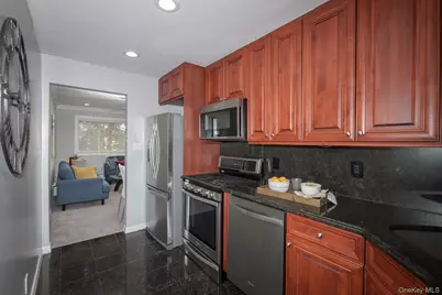 40 Broadway #C02, Amityville, NY 11701 - Photo 3