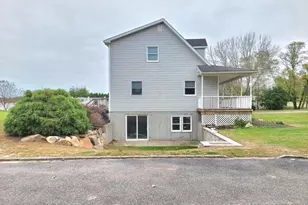 282 West Ln, Aquebogue, NY 11931 - Photo 5