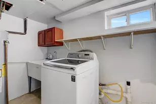 32 3rd Ave, New Hyde Park, NY 11040 - Photo 29