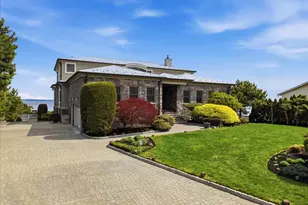 135 Kensington Oval, New Rochelle, NY 10805 - Photo 3