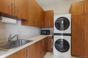 135 Kensington Oval, New Rochelle, NY 10805 - Photo 23